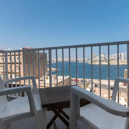 Vallettastay - Harbor View Gem -sea View 2 Bed * Valletta