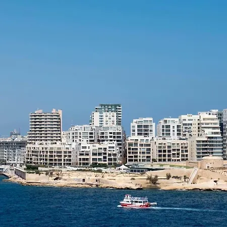 Vallettastay - Harbor View Gem -sea View 2 Bed