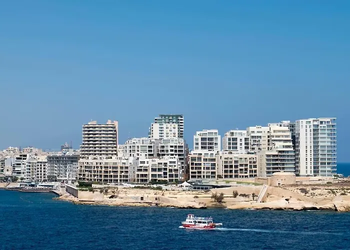 Harbour Gem Sea View 5 By Vallettastay